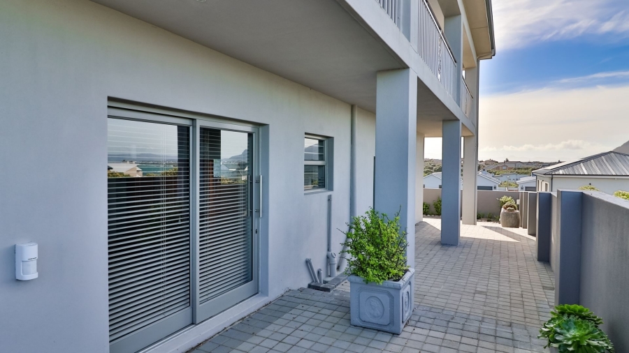 6 Bedroom Property for Sale in Kleinbaai Western Cape